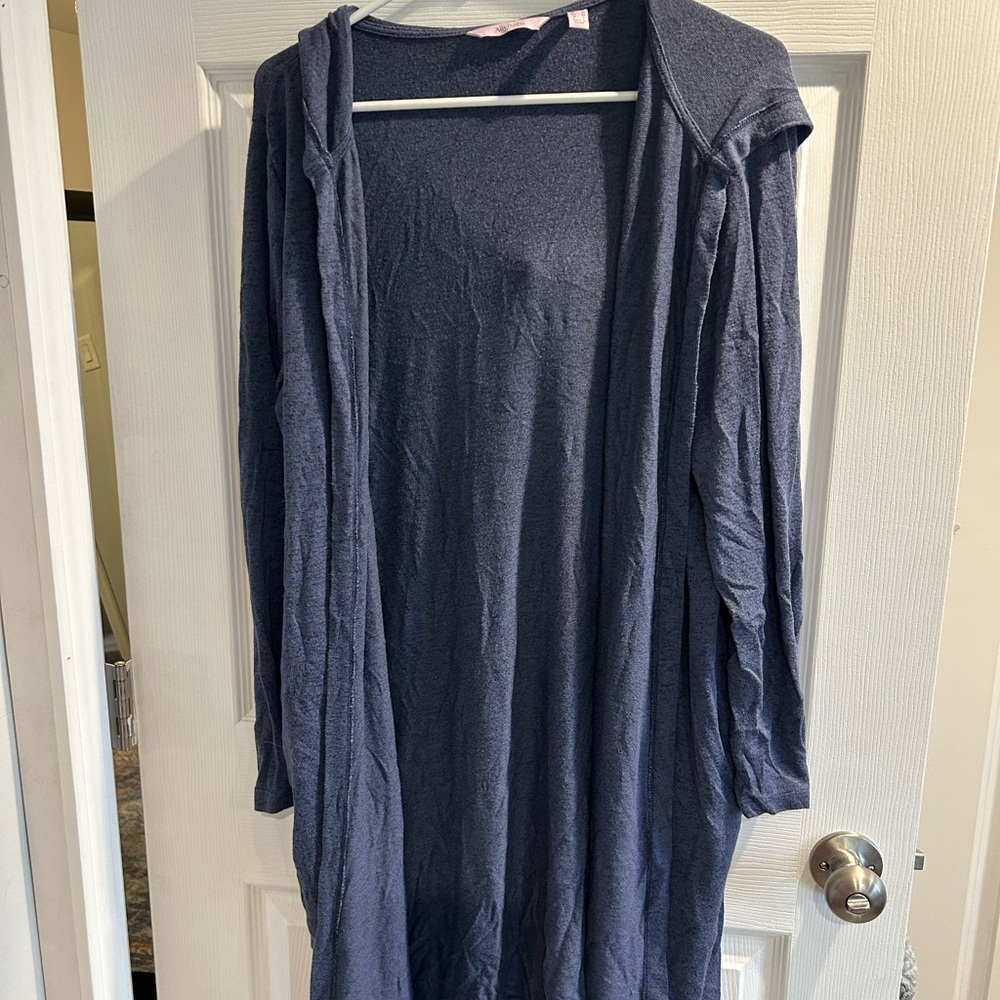 Long flowing sweater with pockets